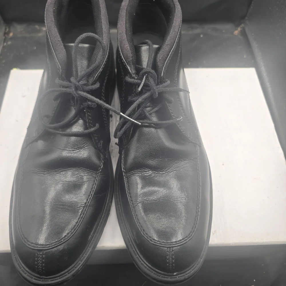Bostonian Black Leather Boots‎